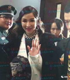 吃瓜群众拜年视频